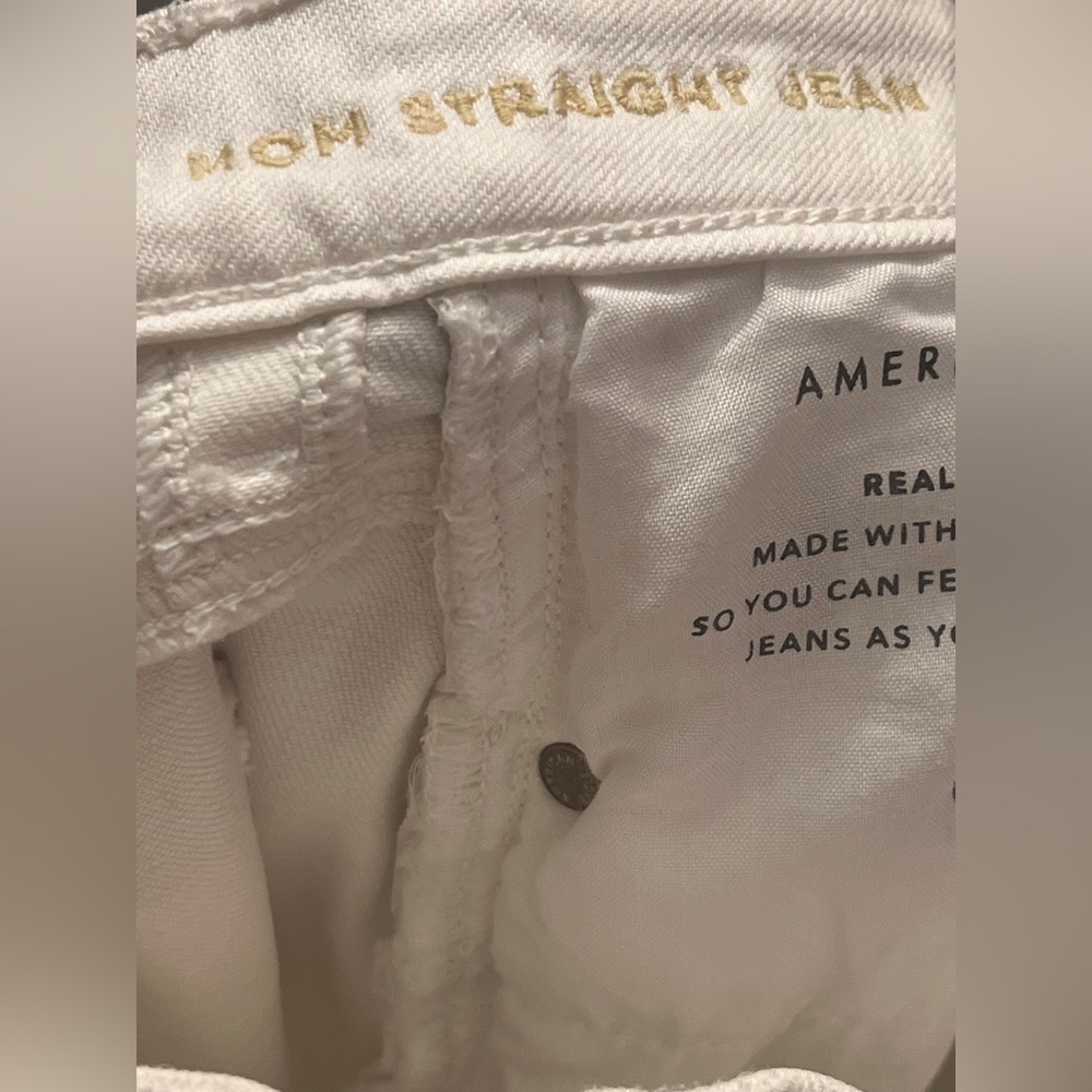 American Eagle outfitters White Ripped  & distressed Stretch Mom Straight Jeans - Picture 10 of 15